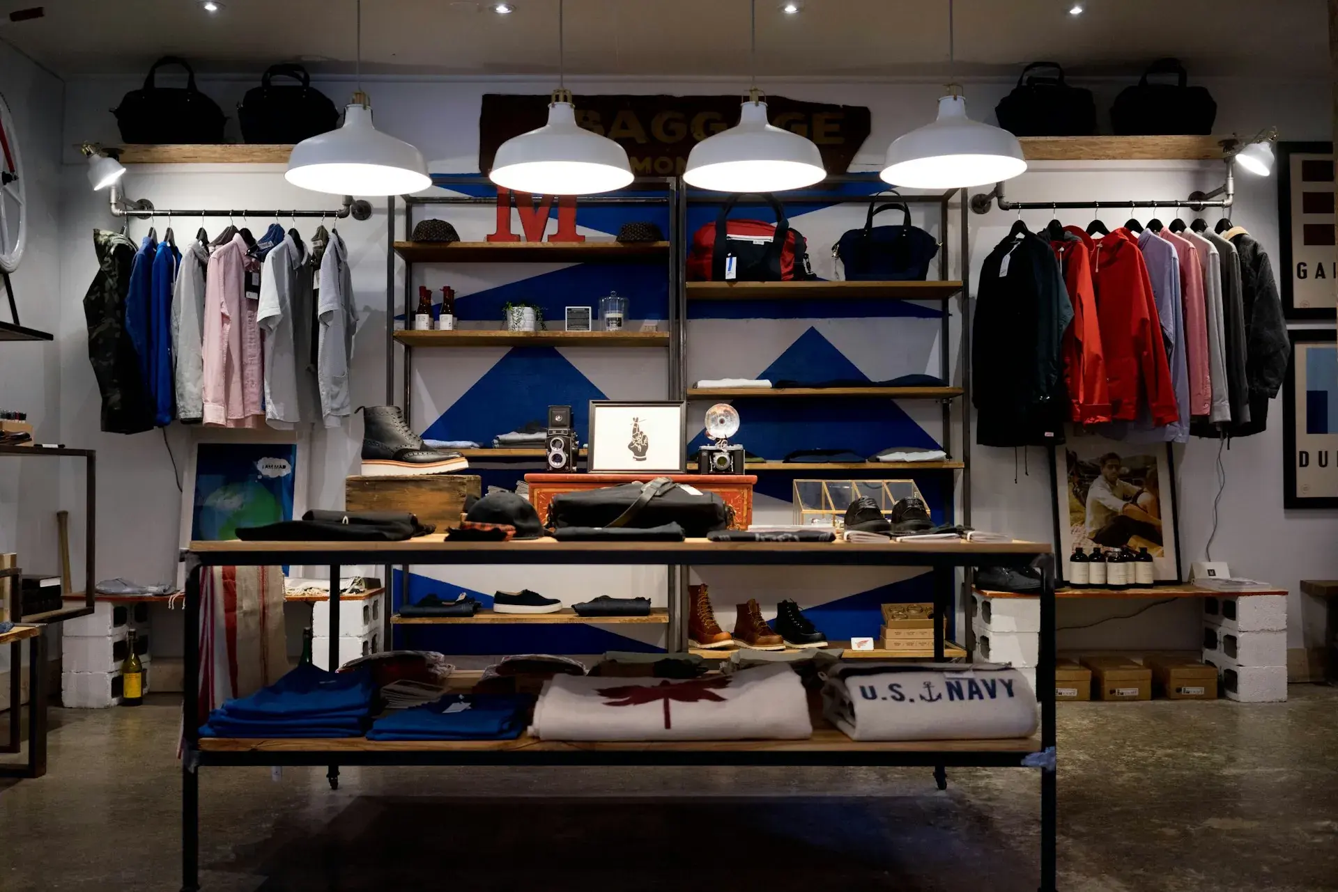 Retail & E-commerce